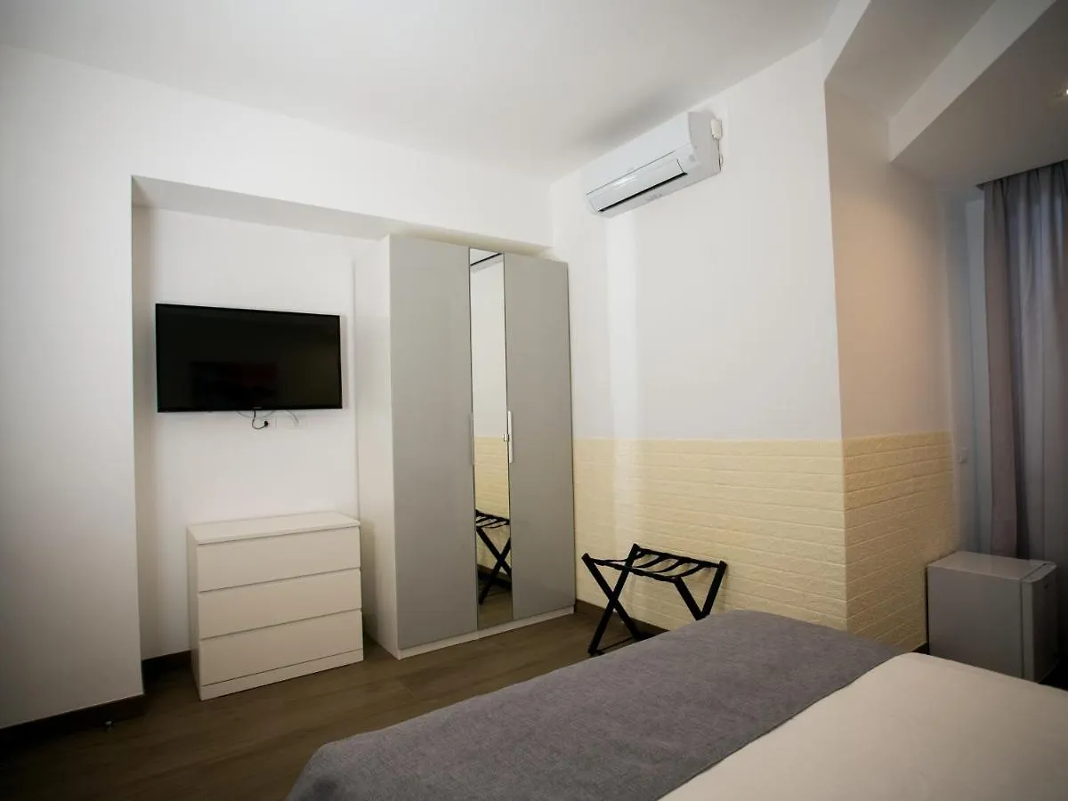 Anastasio Vatican Rooms G H Rome