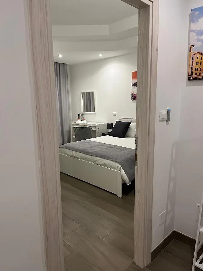 Anastasio Vatican Rooms G H Rome